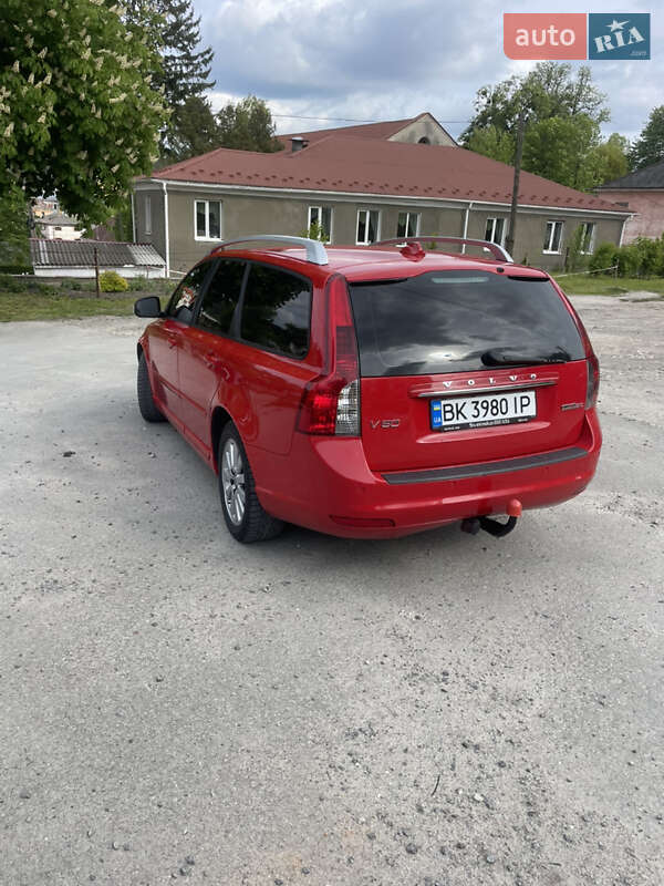 Volvo V50 (2012)