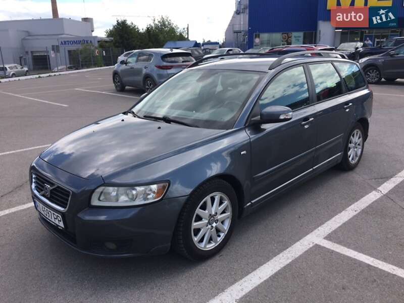 Volvo V50 (2009)