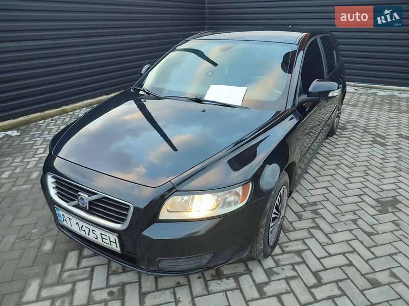 Volvo V50 (2010)