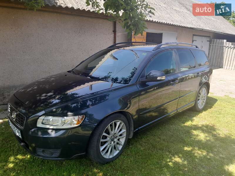 Volvo V50 (2009)
