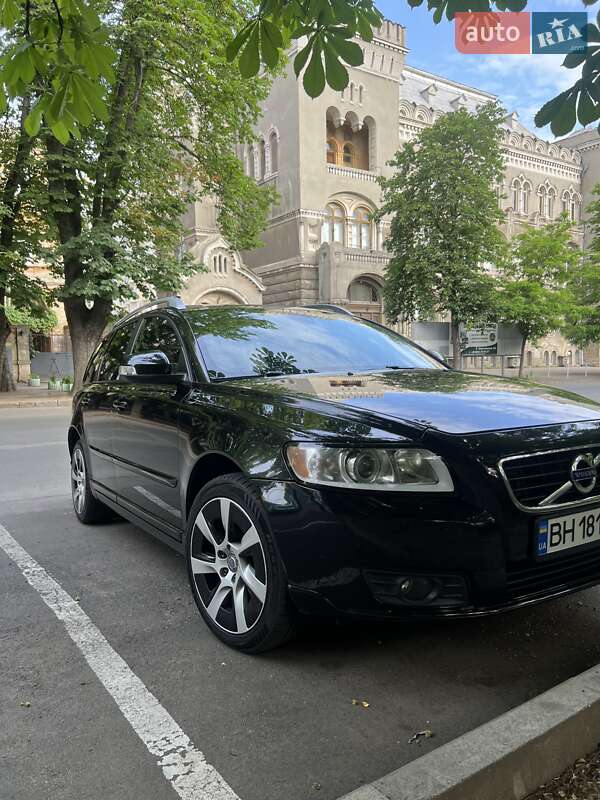Volvo V50 (2012)