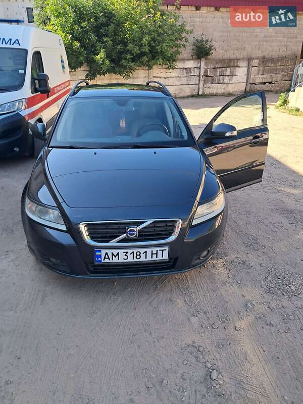 Volvo V50 (2009)