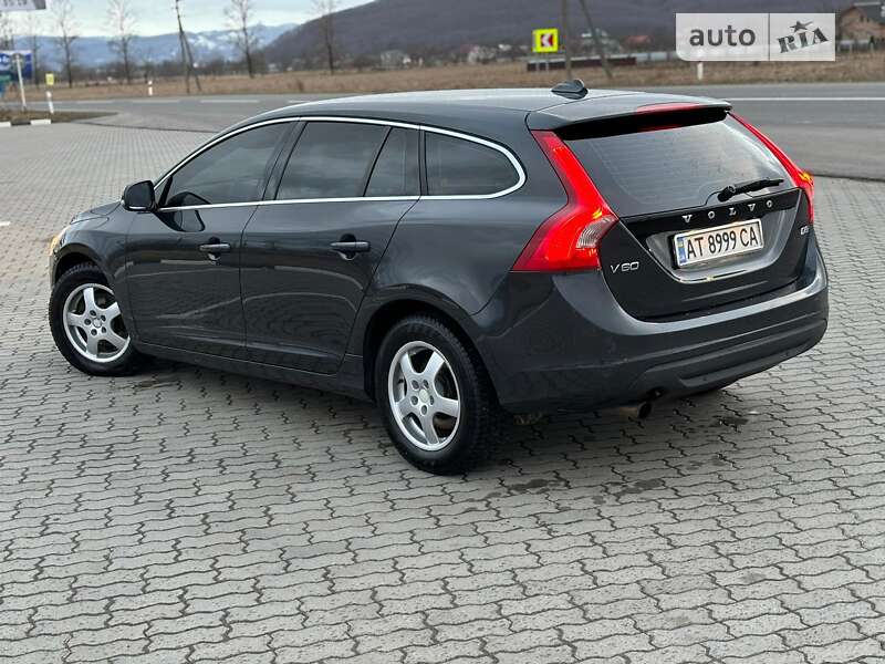 Volvo V60 (2011)