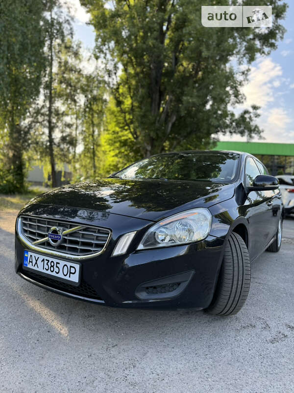 Volvo V60 (2012)