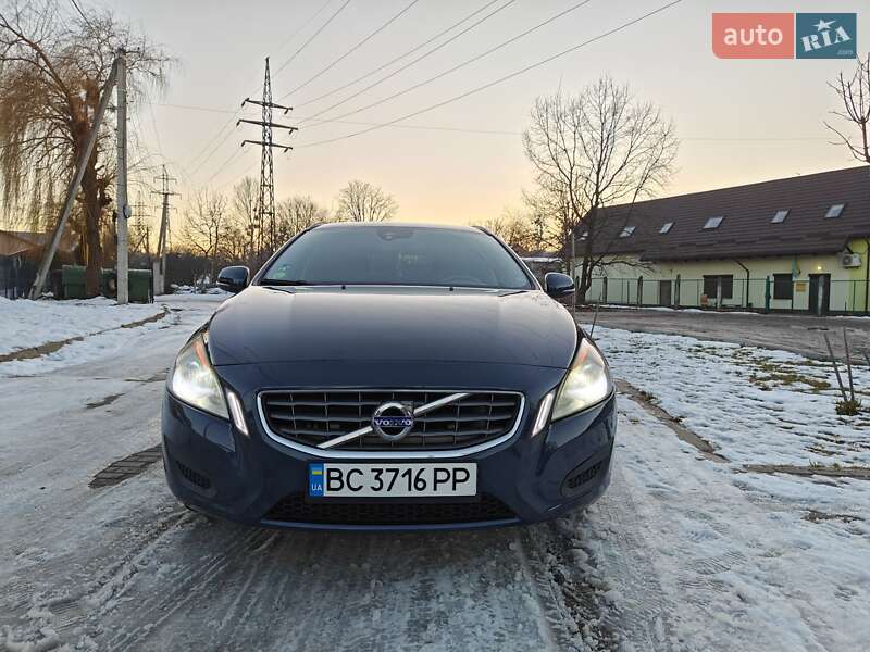 Volvo V60 (2012)