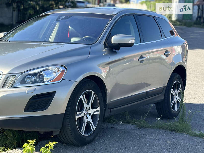 Volvo Xc60 (2012)