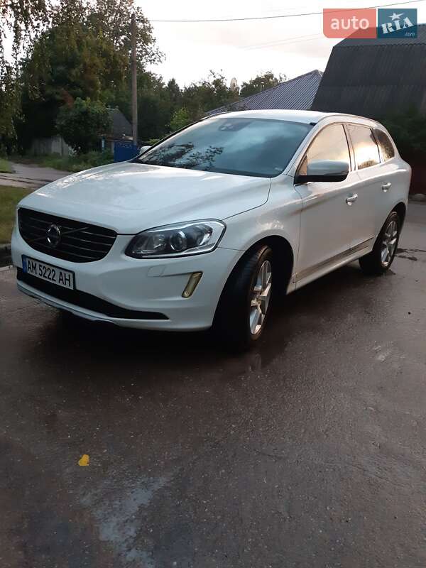 Volvo Xc60 (2017)