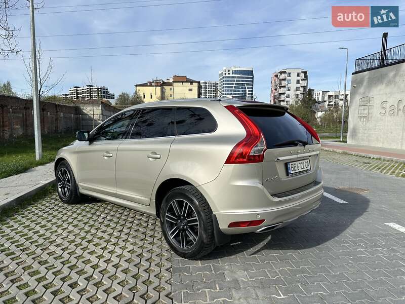 Volvo Xc60 (2017)