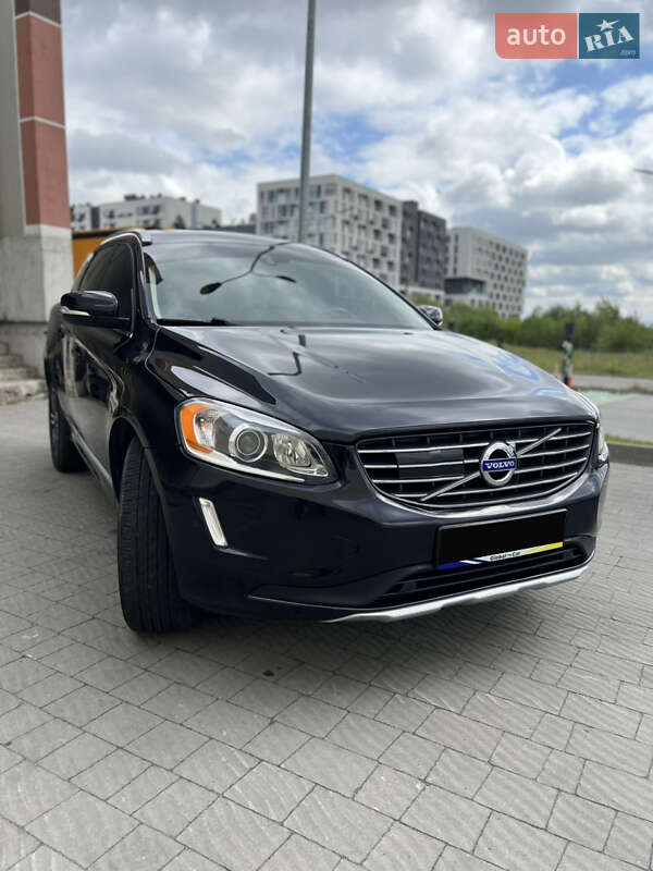 Volvo Xc60 (2017)
