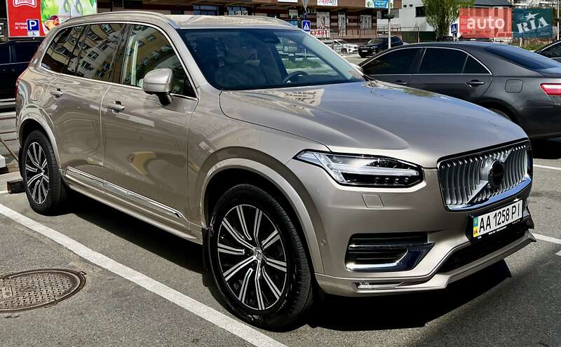 Volvo Xc90 (2023)