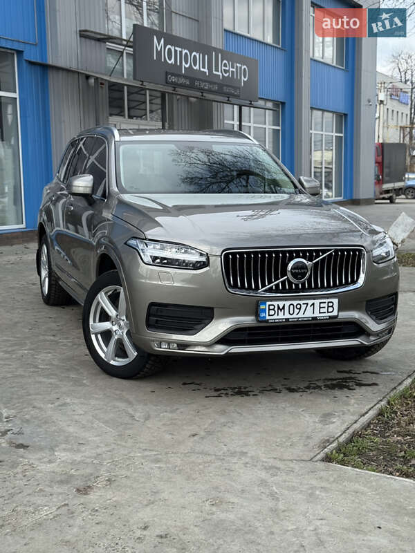 Volvo Xc90 (2019)