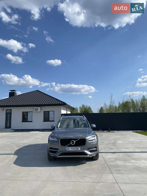 Volvo Xc90 (2016)