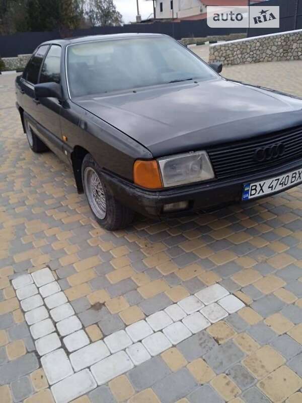 Audi 100 (1988)