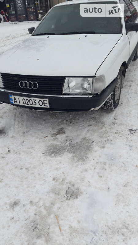 Audi 100 (1987)