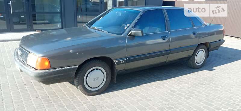Audi 100 (1988)