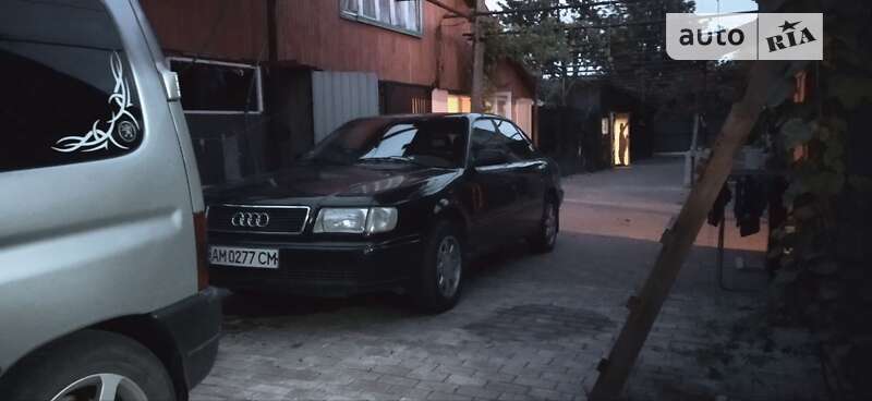 Audi 100 (1992)