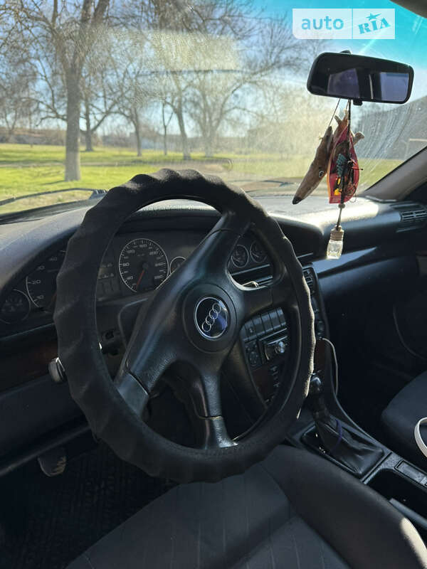 Audi 100 (1993)