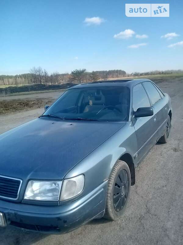 Audi 100 (1992)