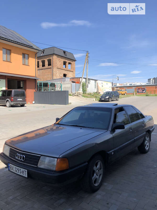 Audi 100 (1988)