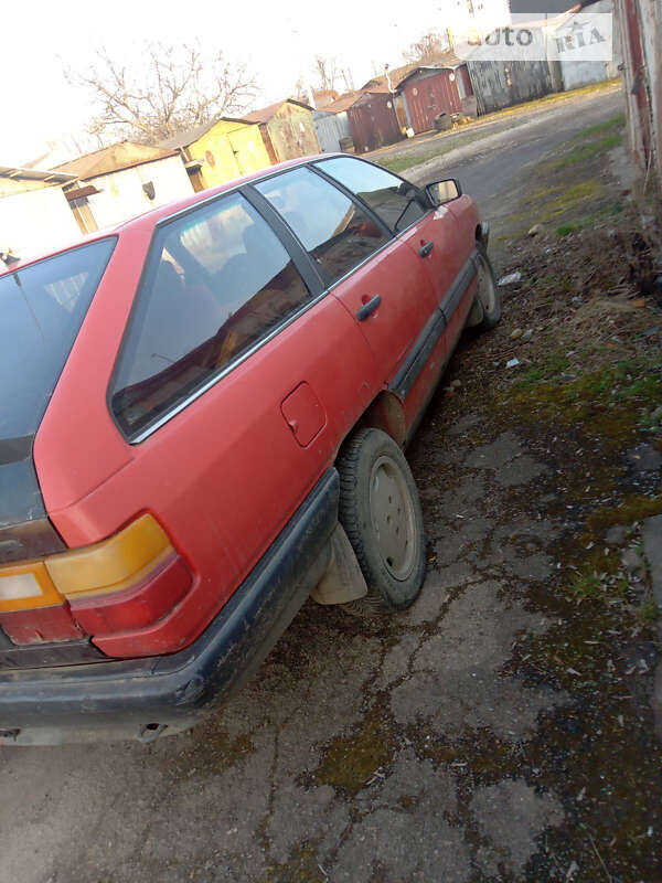 Audi 100 (1986)