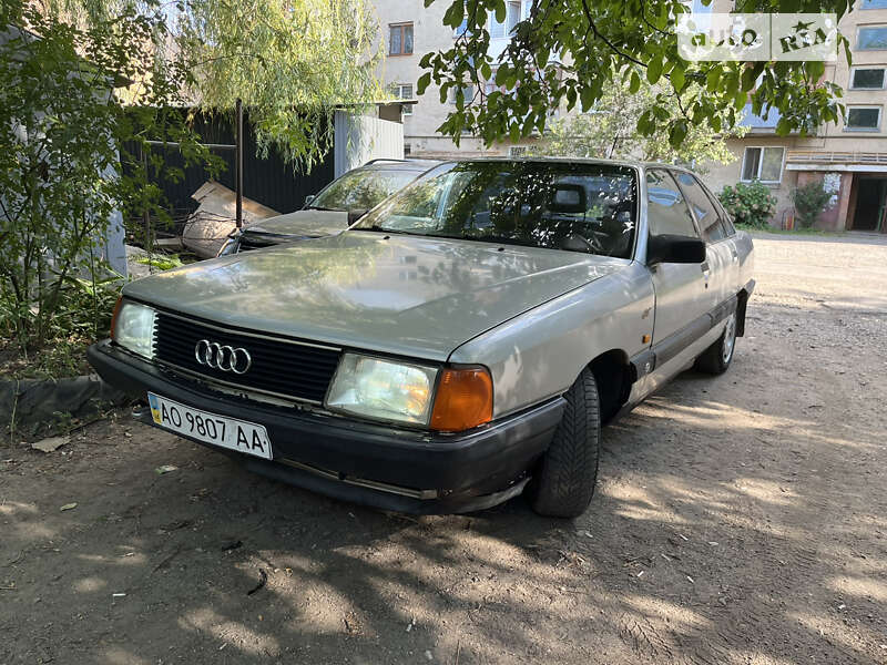 Audi 100 (1990)