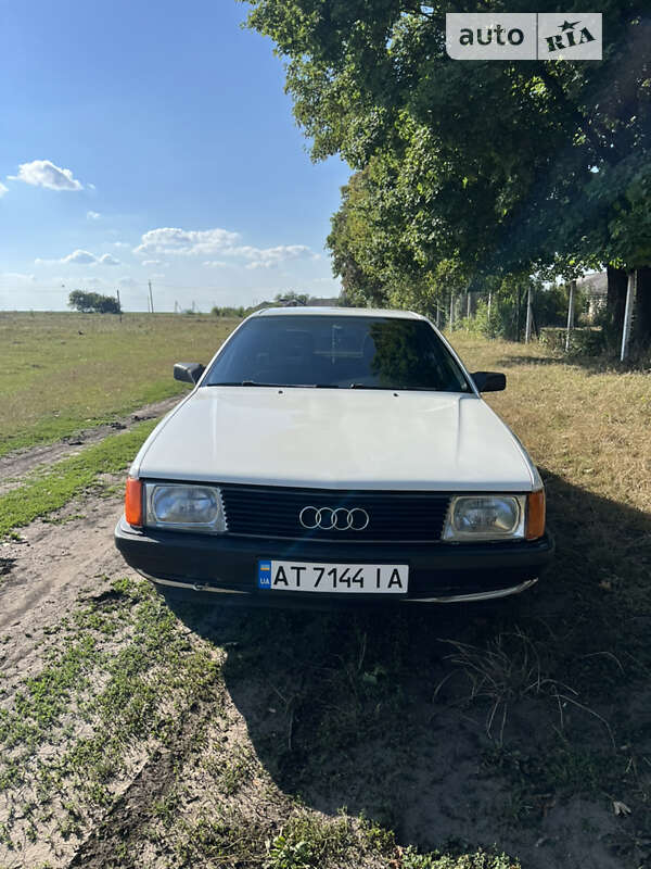 Audi 100 (1988)
