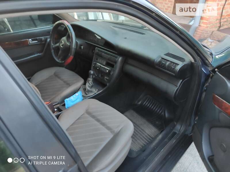 Audi 100 (1993)