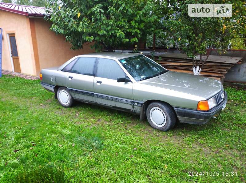 Audi 100 (1989)