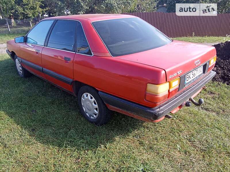 Audi 100 (1990)