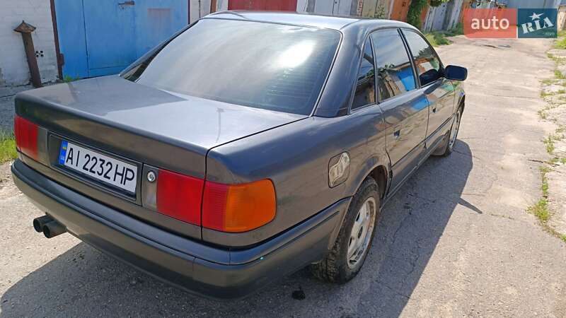 Audi 100 (1992)