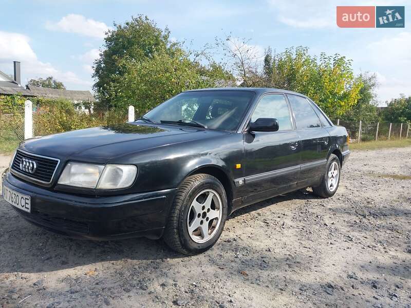 Audi 100 (1992)