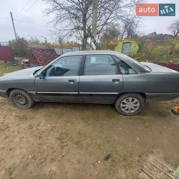 Audi 100 (1990)