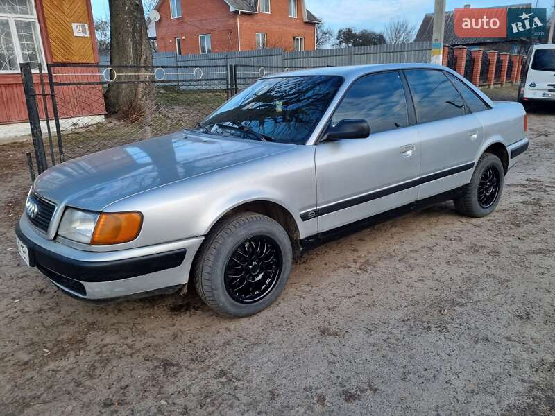 Audi 100 (1993)