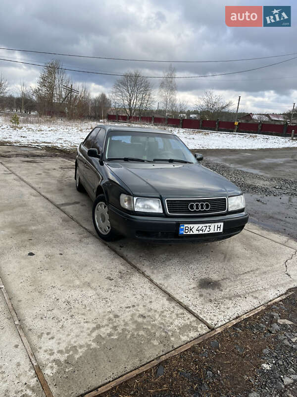 Audi 100 (1993)