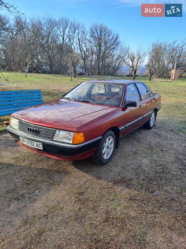 Audi 100 (1986)