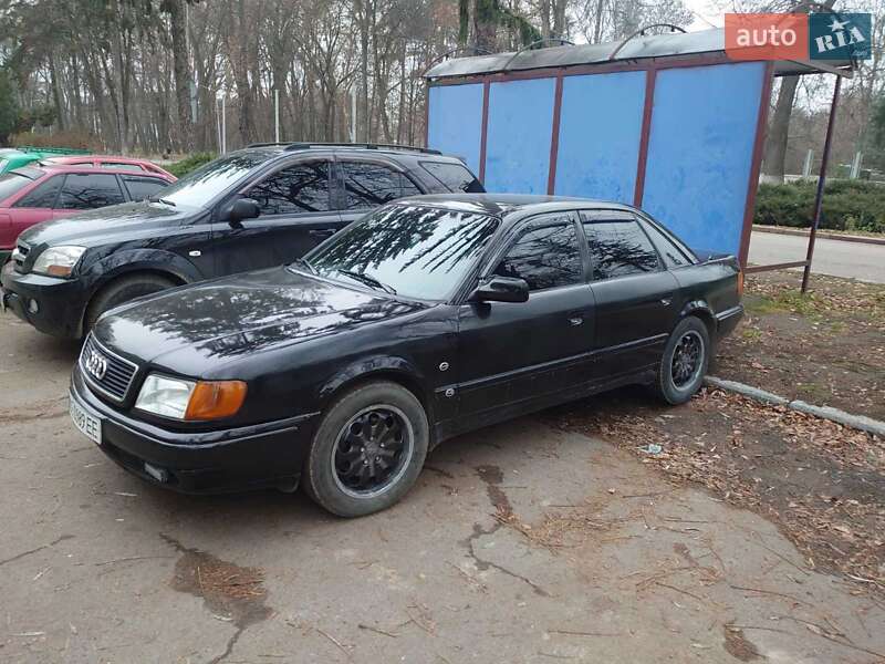 Audi 100 (1992)