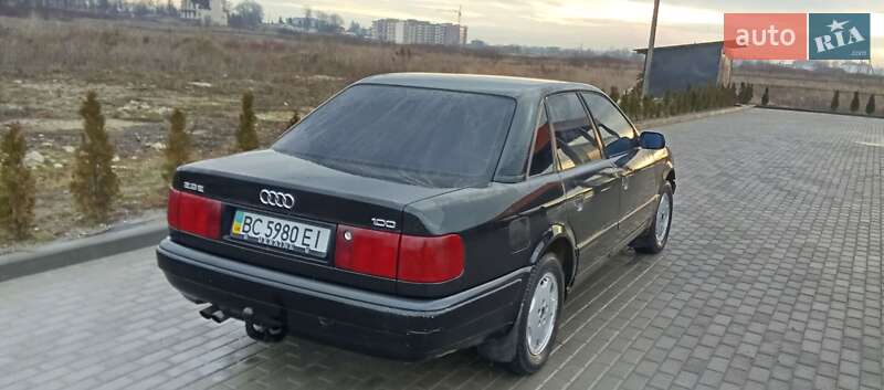 Audi 100 (1993)