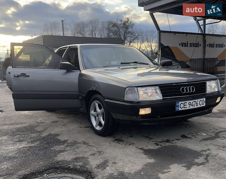 Audi 100 (1986)