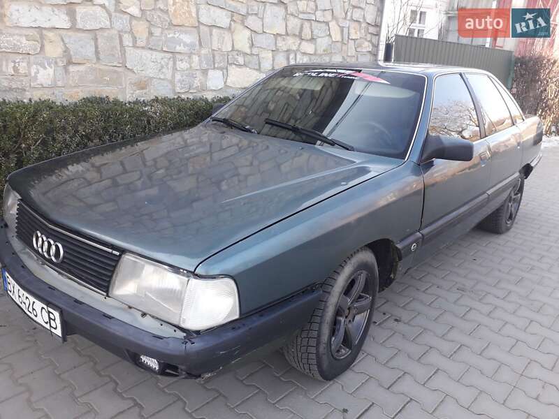 Audi 100 (1989)