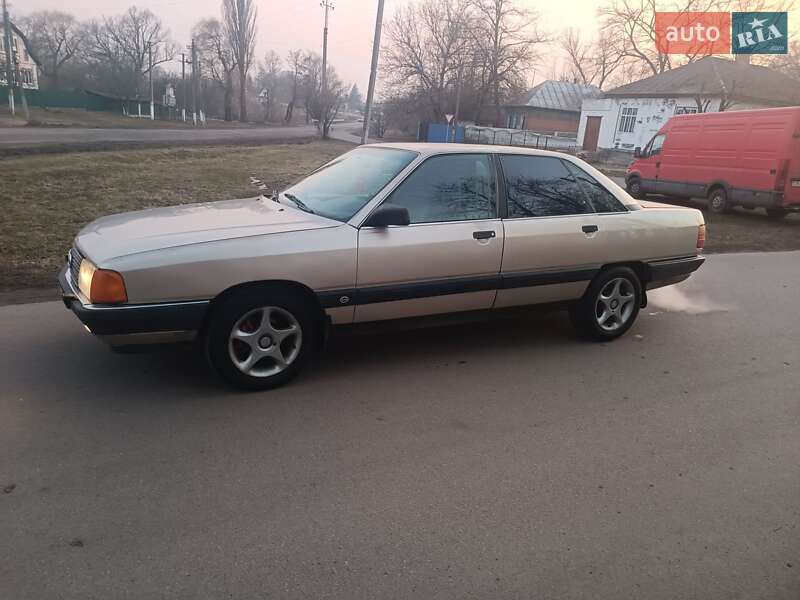 Audi 100 (1989)