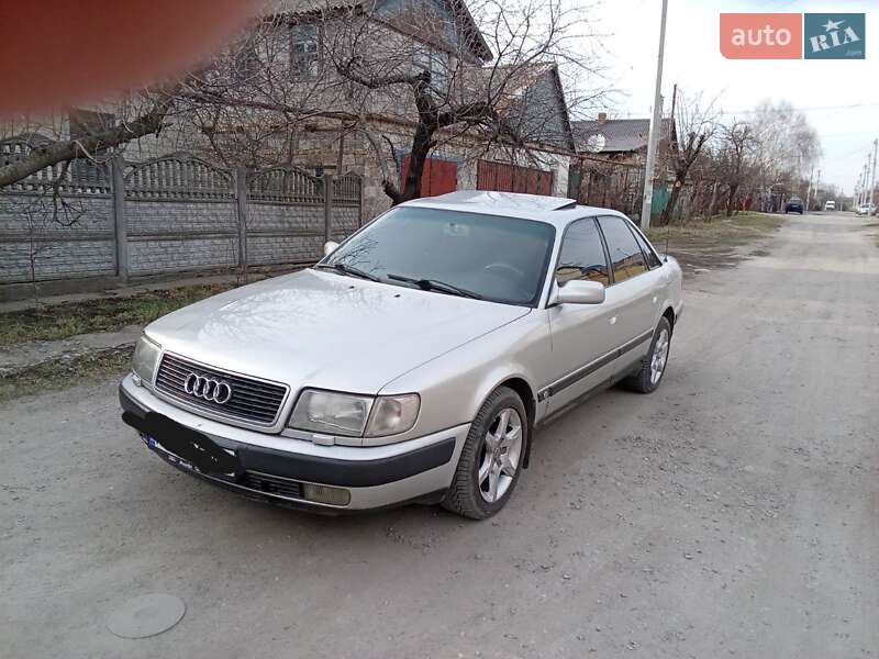 Audi 100 (1992)