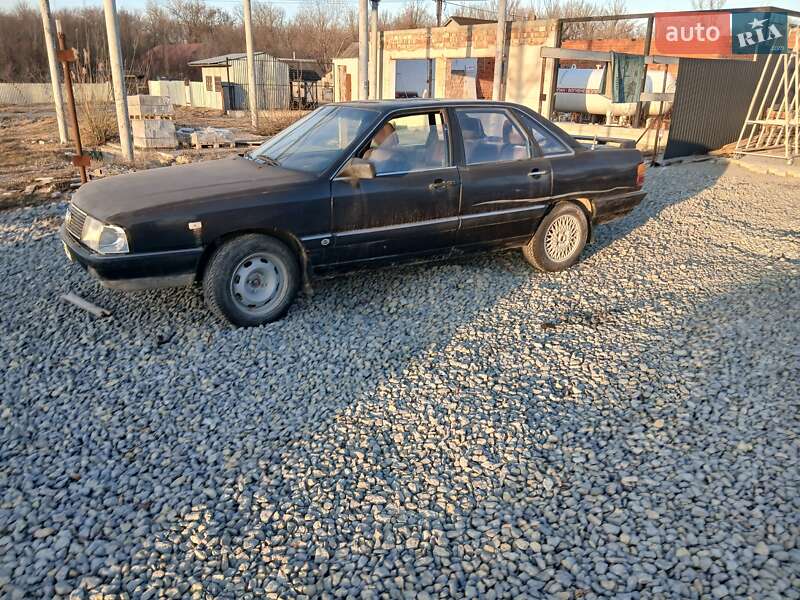 Audi 100 (1986)