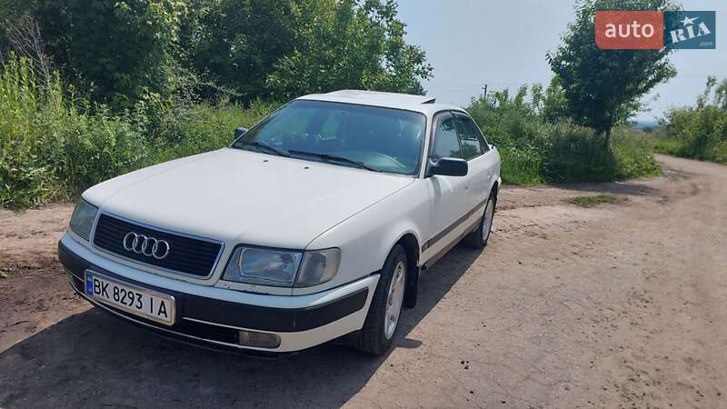 Audi 100 (1992)