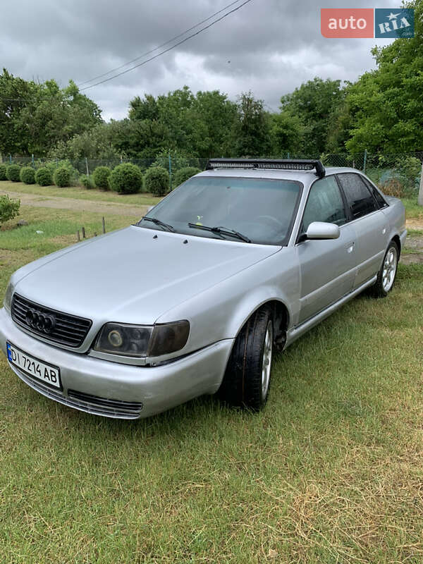 Audi 100 (1992)