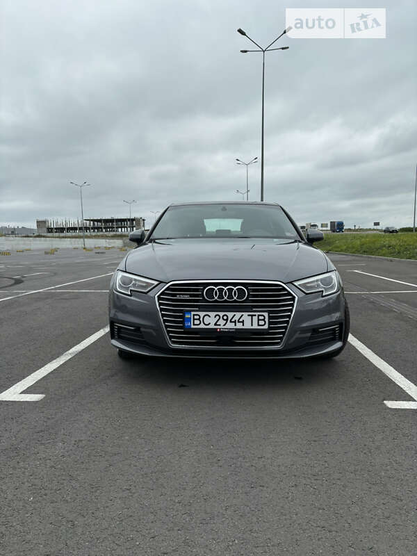 Audi A3 e-tron (2016)