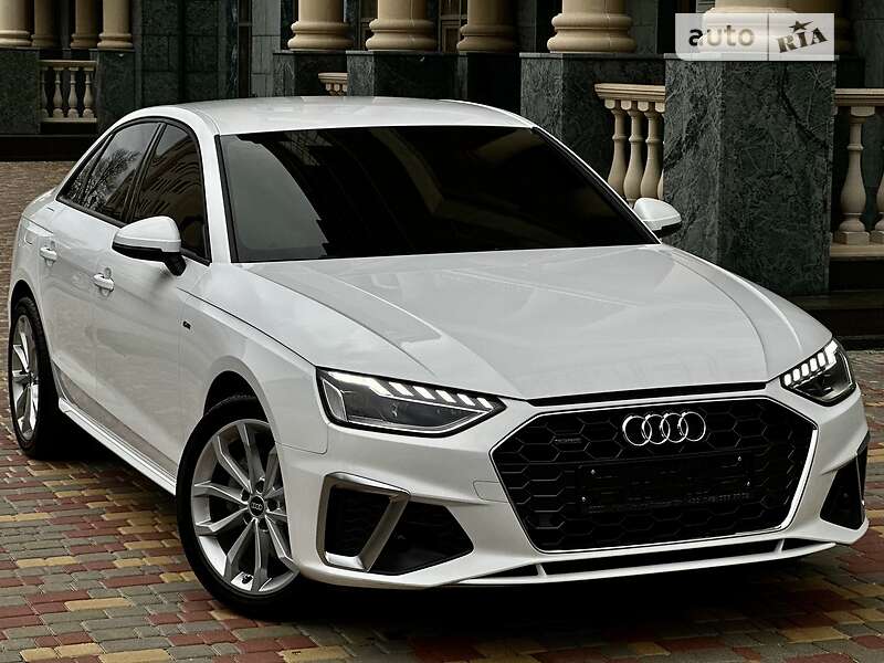Audi A4 (2021)