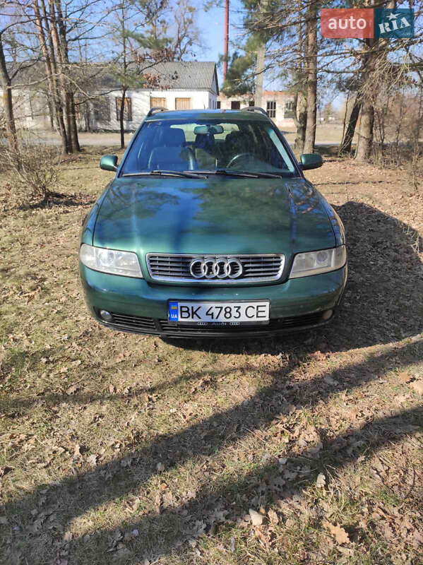 Audi A4 (2000)