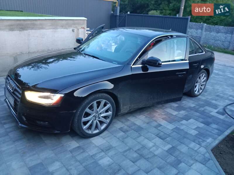 Audi A4 (2012)