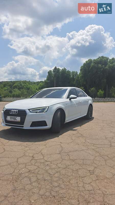 Audi A4 (2017)