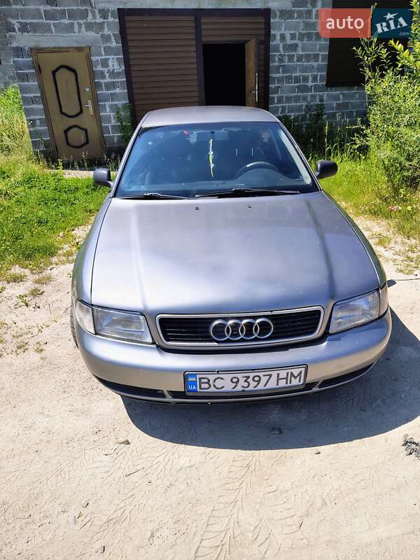 Audi A4 (1996)